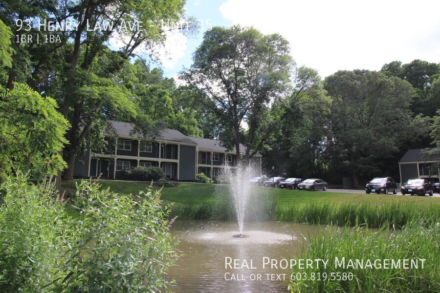 93 Henry Law Ave in Dover, NH - Building Photo