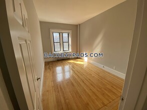 470 Commonwealth Ave, Unit 2 in Boston, MA - Building Photo - Building Photo