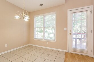 605 Oxford Crest Ct NW in Lawrenceville, GA - Building Photo - Building Photo
