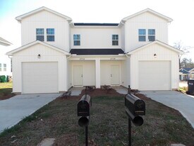 2739 Primrose Ave in Charlotte, NC - Building Photo