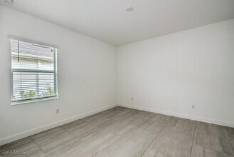 17211 Blue Sapphire Dr in Ft. Myers, FL - Building Photo - Building Photo