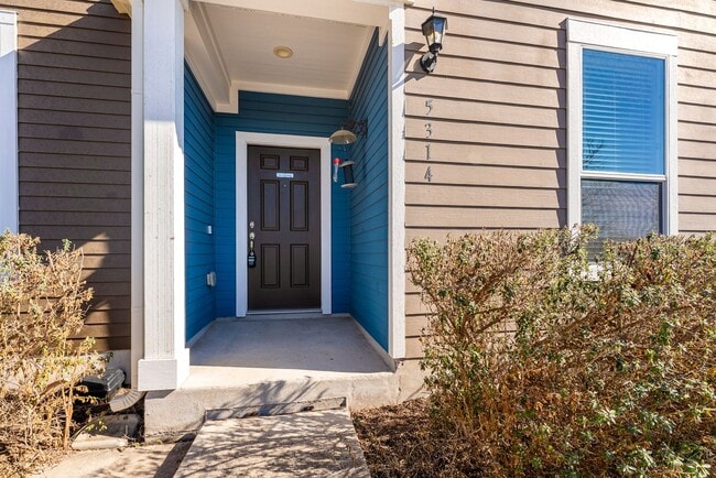 5314 Golden Canary Ln in Austin, TX - Building Photo - Building Photo