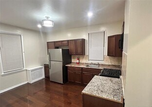 37 Wilson Ave in Kearny, NJ - Building Photo - Building Photo