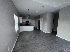 13 Stauffers St in Weslaco, TX - Building Photo - Building Photo