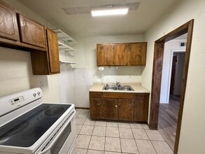 1013 Pate St in Carlsbad, NM - Building Photo - Building Photo