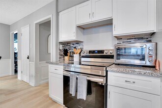 1523 Saddlecreek Dr in Houston, TX - Building Photo - Building Photo