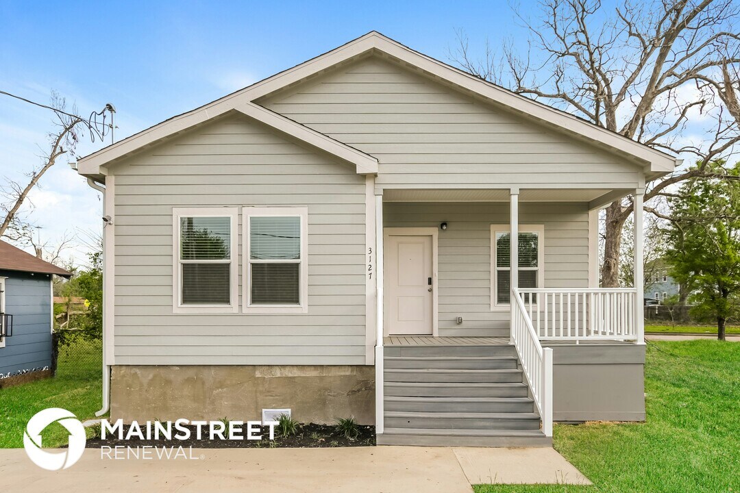 3127 Bay St in Houston, TX - Building Photo
