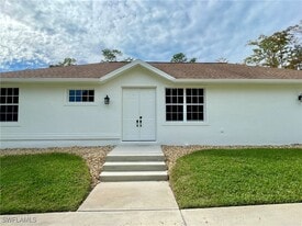 6171 Lancewood Way in Naples, FL - Building Photo