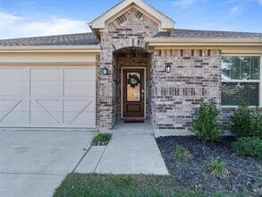 6202 Halton Dr. in Aubrey, TX - Building Photo - Building Photo