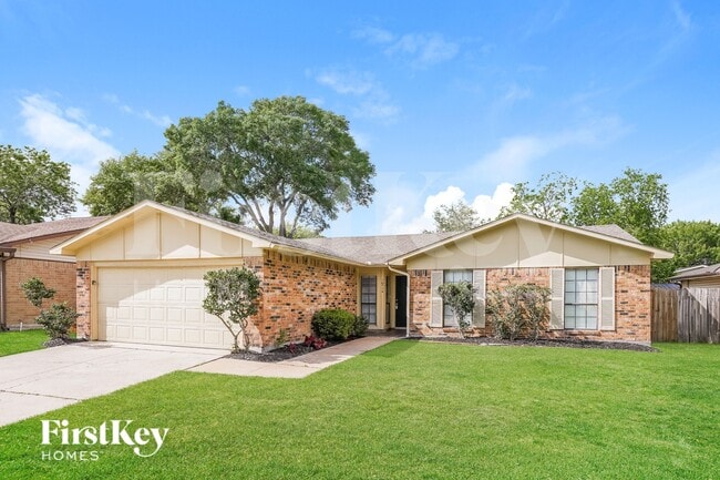 16934 Macleish Dr in Houston, TX - Building Photo - Building Photo