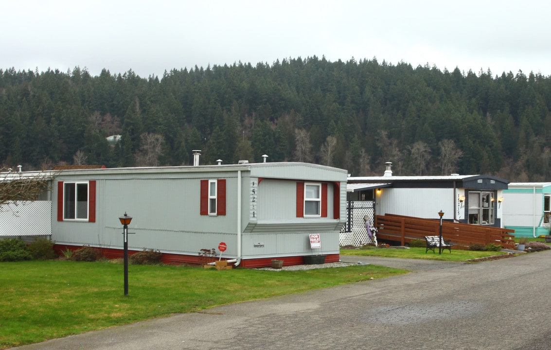 4903 E Valley Hwy in Sumner, WA - Building Photo