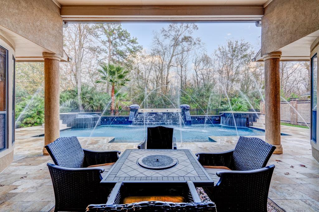 13703 Greenwood Ln S in Houston, TX - Foto de edificio