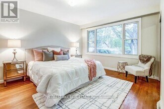 91 Cummer Ave in Toronto, ON - Building Photo - Building Photo