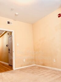2324 N Park Ave photo'