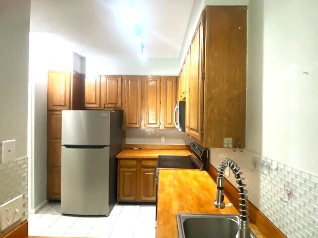 property at 2209 S Braeswood Blvd