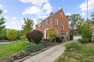 2244 Edgerton Rd in University Heights, OH - Building Photo - Building Photo
