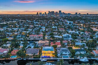 408 Coral Way in Fort Lauderdale, FL - Building Photo - Building Photo