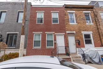 1518 S Taylor St in Philadelphia, PA - Building Photo - Building Photo