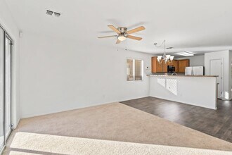 6653 S Via Vista De Santa Cruz in Tucson, AZ - Building Photo - Building Photo