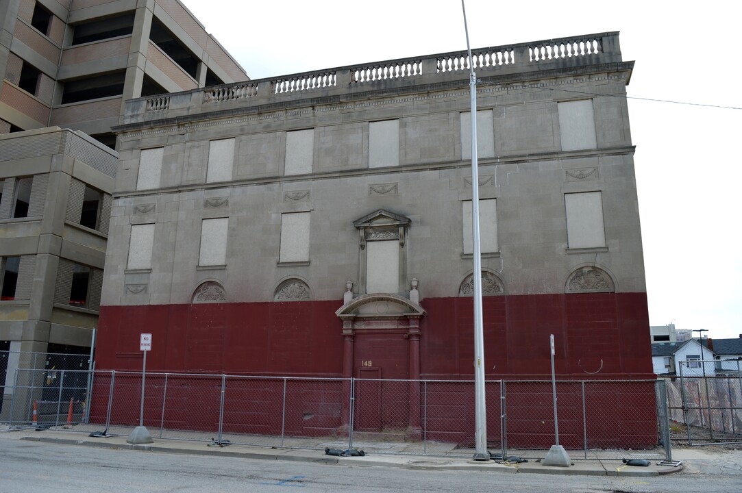 Alden Towers Apartments in Detroit, MI - Building Photo