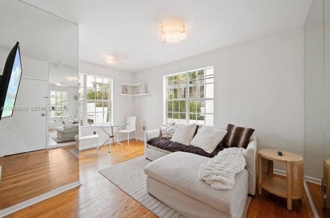 605 Euclid Ave in Miami Beach, FL - Building Photo - Building Photo