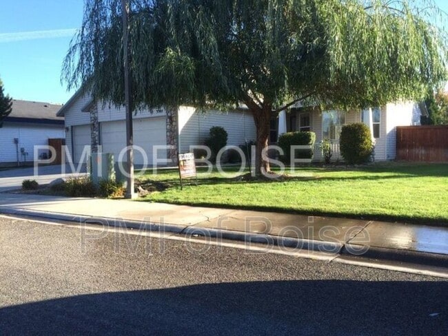 3360 N Duane Way in Boise, ID - Building Photo - Building Photo