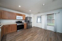 4211 Wayside Stream Ln photo'