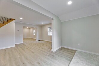 205 Island Rd in Mahwah, NJ - Building Photo - Building Photo