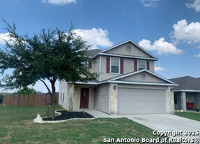 25243 Cambridge Dr in San Antonio, TX - Building Photo