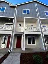 3226 Juno Ct NE in Lacey, WA - Building Photo - Building Photo