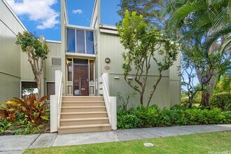 6125A Summer St in Honolulu, HI - Building Photo - Building Photo