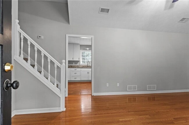1741 Rose Garden Ln in Loganville, GA - Building Photo - Building Photo