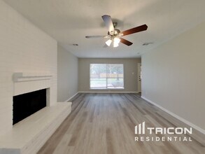 14811 Cypress Ridge Dr in Cypress, TX - Building Photo - Building Photo