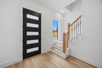 9019 Comal St in Houston, TX - Building Photo - Building Photo