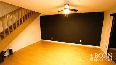 939 Laurel St in San Carlos, CA - Building Photo - Building Photo