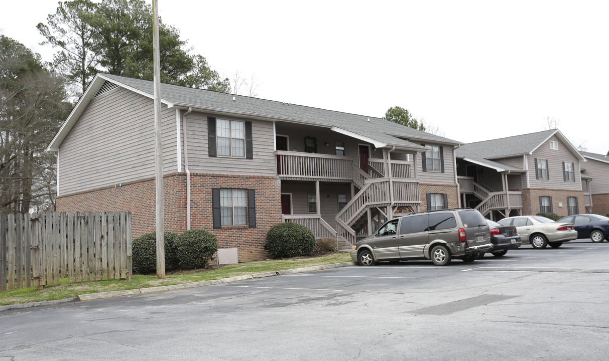 Brookfall II in Easley, SC - Building Photo