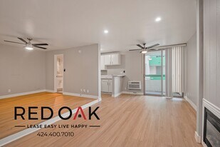 1200 N Olive Dr in West Hollywood, CA - Building Photo