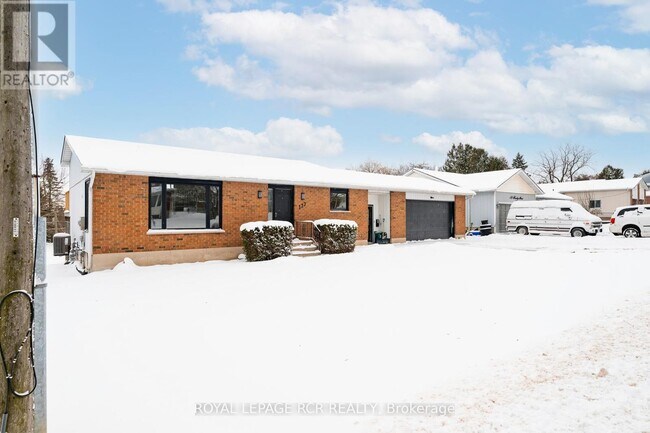 127 Franklyn St in Shelburne, ON - Building Photo - Building Photo