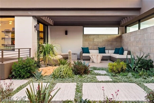 property at 4 Soaring Bird Ct