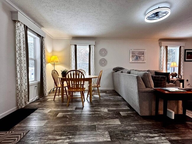 30 Evergreen in Hopkinton, NH - Building Photo - Building Photo