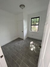 1142 Lyle St in Beaumont, TX - Building Photo - Building Photo