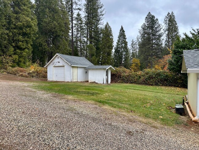 550 Butler St-Unit -554 in Grass Valley, CA - Building Photo - Building Photo