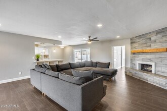 7221 W Libby St in Glendale, AZ - Building Photo - Building Photo