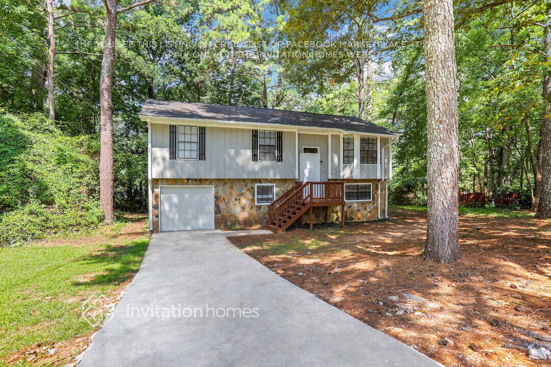 5544 Petite Point in Lithonia, GA - Building Photo