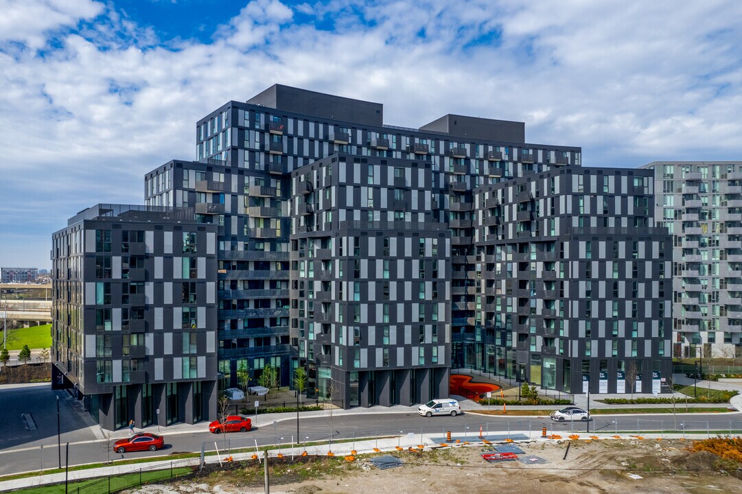 Tretti Condos in Toronto, ON - Building Photo