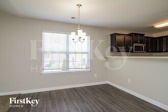 6413 Bentbrush St in Rural Hall, NC - Foto de edificio - Building Photo