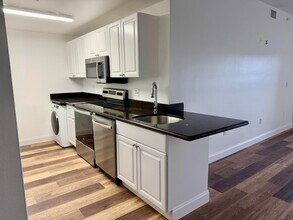 2080 Greenview Shores Blvd in Wellington, FL - Building Photo - Building Photo