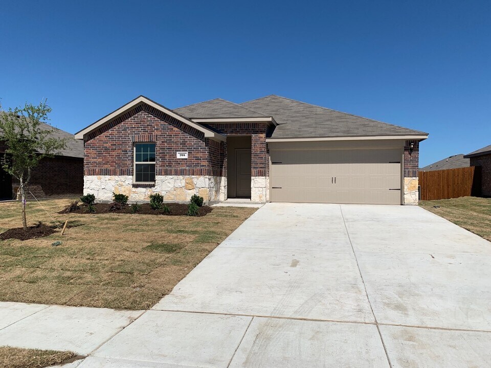 705 Saddle Oak Ln in Royse City, TX - Building Photo