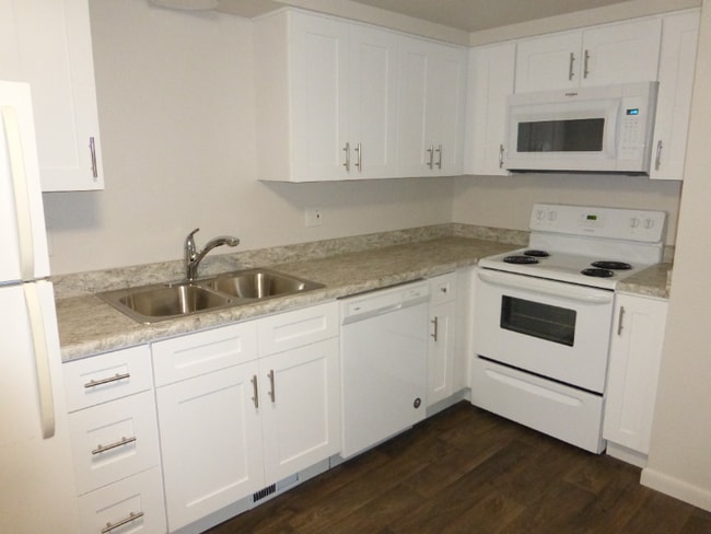 2519 S 300 E in Salt Lake City, UT - Building Photo - Building Photo