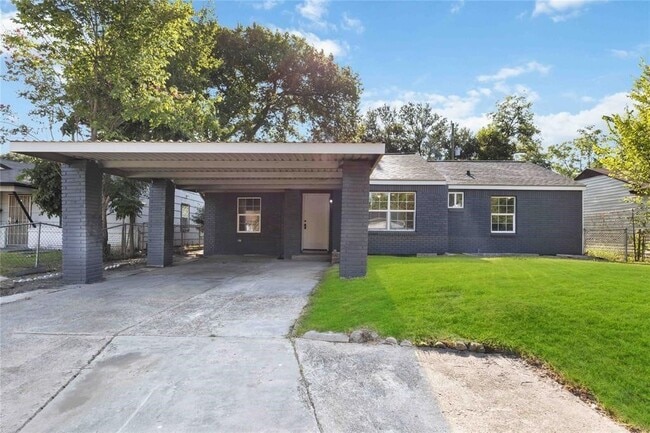 9405 Cathedral Dr in Houston, TX - Building Photo - Building Photo